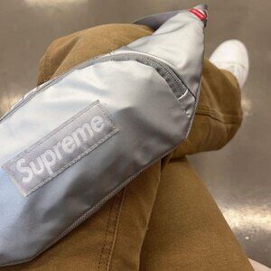 Supreme Small Waist Bag (FW22) Silver